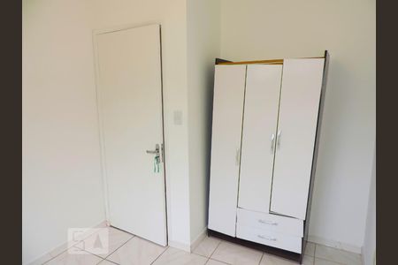 Quarto 1 - Armários de apartamento para alugar com 3 quartos, 65m² em Trindade, Florianópolis
