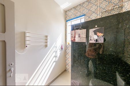 Apartamento à venda com 91m², 2 quartos e sem vagaBanheiro - Piso Superior