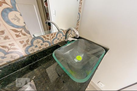 Apartamento à venda com 91m², 2 quartos e sem vagaBanheiro - Piso Superior