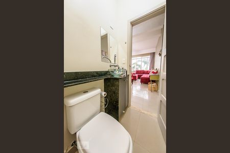 Apartamento à venda com 91m², 2 quartos e sem vagaBanheiro - Piso Inferior