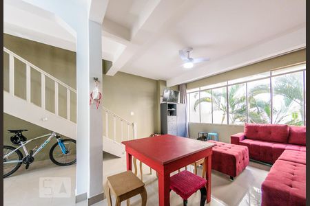 Sala - Piso Inferior de apartamento à venda com 2 quartos, 91m² em Centro, Campinas