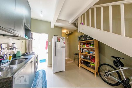 Apartamento à venda com 91m², 2 quartos e sem vagaCozinha - Piso Inferior