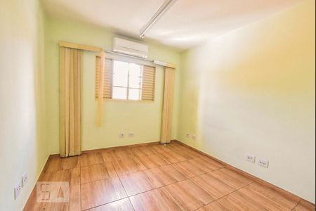 Casa à venda com 150m², 4 quartos e 1 vagaQuarto 01