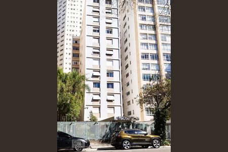 Apartamento para alugar com 150m², 2 quartos e 1 vagaFachada