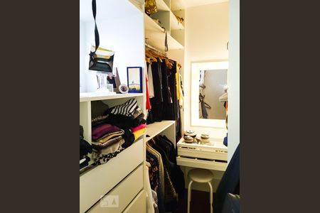 Closed de apartamento para alugar com 2 quartos, 150m² em Higienópolis, São Paulo