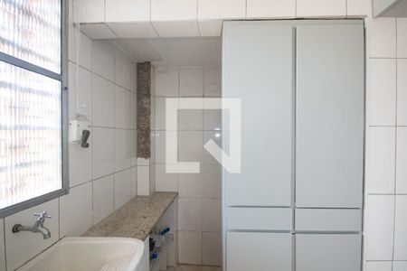 Apartamento à venda com 70m², 3 quartos e 1 vaga Apartamento à venda com 70m², 3 quartos e 1 vagaBanheiro 2