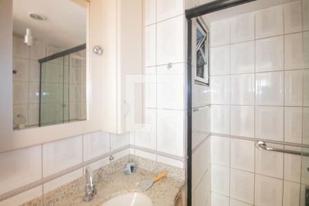 Apartamento à venda com 70m², 3 quartos e 1 vaga Apartamento à venda com 70m², 3 quartos e 1 vagaBanheiro 1
