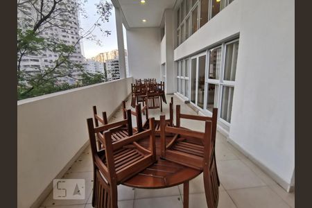 Apartamento à venda com 93m², 2 quartos e 2 vagasÁrea comum - Salão de festas