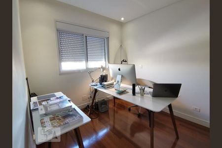 Apartamento à venda com 93m², 2 quartos e 2 vagasQuarto