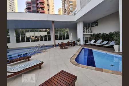 Apartamento à venda com 93m², 2 quartos e 2 vagasÁrea comum - Piscina