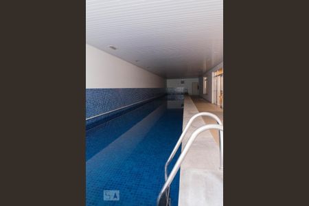Studio para alugar com 34m², 1 quarto e 1 vaga Studio para alugar com 34m², 1 quarto e 1 vagaÁrea comum - Piscina