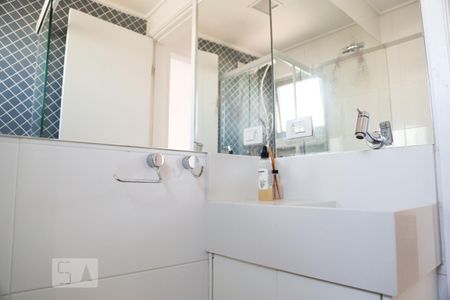 Apartamento à venda com 60m², 2 quartos e 1 vaga Apartamento à venda com 60m², 2 quartos e 1 vagaBanheiro