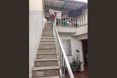 Fundos de casa à venda com 3 quartos, 250m² em Vila Bertioga, São Paulo