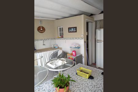 Casa à venda com 160m², 2 quartos e 4 vagas Casa à venda com 160m², 2 quartos e 4 vagasChurrasqueira