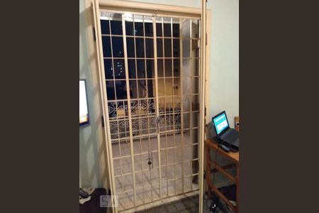 Casa à venda com 160m², 2 quartos e 4 vagas Casa à venda com 160m², 2 quartos e 4 vagasVaranda do Quarto 1