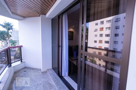 Apartamento à venda com 190m², 3 quartos e 3 vagasVaranda