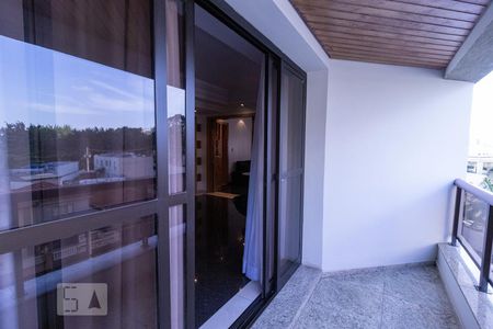 Apartamento à venda com 190m², 3 quartos e 3 vagasVaranda