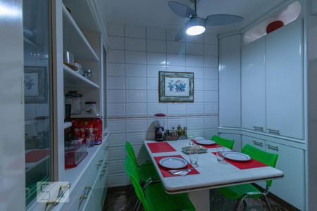Apartamento à venda com 190m², 3 quartos e 3 vagasSala/Cozinha