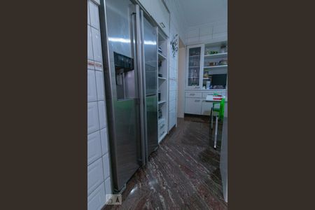 Apartamento à venda com 190m², 3 quartos e 3 vagasCozinha