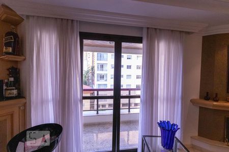 Apartamento à venda com 190m², 3 quartos e 3 vagasVista