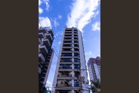 Apartamento à venda com 190m², 3 quartos e 3 vagasFachada