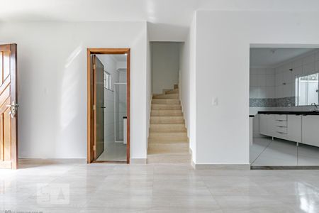 Sala de casa de condomínio para alugar com 3 quartos, 100m² em Santa Felicidade, Curitiba