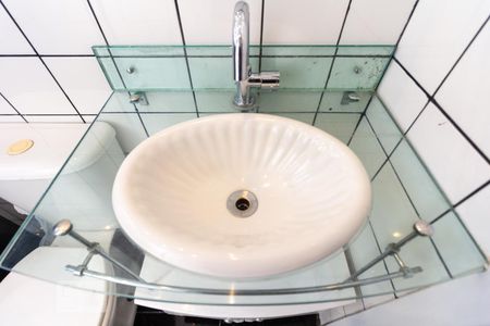 Apartamento à venda com 50m², 2 quartos e 1 vagaDetalhe banheiro