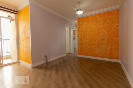 Sala de apartamento à venda com 2 quartos, 50m² em Cidade das Flores, Osasco