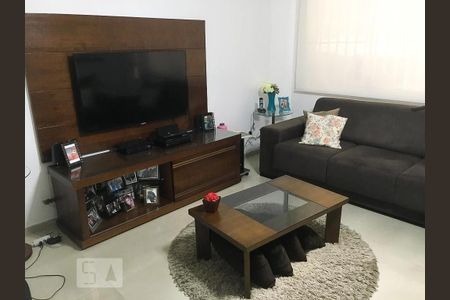 Sala de casa para alugar com 3 quartos, 138m² em Chácara Mafalda, São Paulo