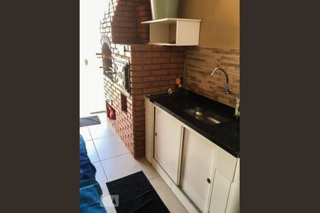 Área de Serviço e Churrasqueira de casa para alugar com 3 quartos, 138m² em Chácara Mafalda, São Paulo