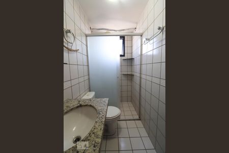 Apartamento para alugar com 85m², 3 quartos e 1 vaga Apartamento para alugar com 85m², 3 quartos e 1 vagaBanheiro social