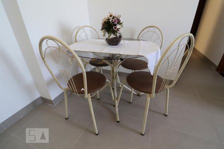 Sala de apartamento para alugar com 3 quartos, 85m² em Setor dos Funcionários, Goiânia