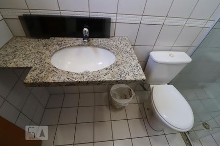 Apartamento para alugar com 85m², 3 quartos e 1 vaga Apartamento para alugar com 85m², 3 quartos e 1 vagaBanheiro da suíte