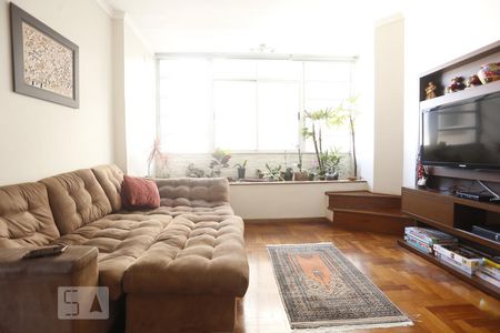 Sala de TV de apartamento à venda com 3 quartos, 217m² em República, São Paulo