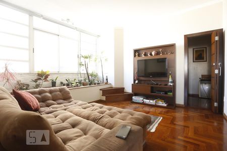 Sala de TV de apartamento à venda com 3 quartos, 217m² em República, São Paulo