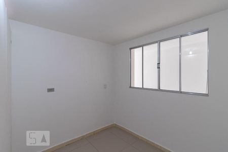 Quarto 1 de casa para alugar com 2 quartos, 65m² em Parque Císper, São Paulo