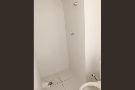 Banheiro de apartamento à venda com 1 quarto, 27m² em Vila Alpina, São Paulo