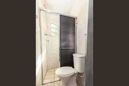 Banheiro  de casa à venda com 1 quarto, 35m² em Jardim das Camélias, São Paulo