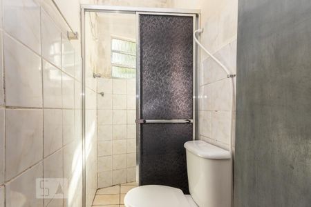 Banheiro  de casa à venda com 1 quarto, 35m² em Jardim das Camélias, São Paulo