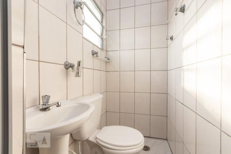 Banheiro  de casa à venda com 1 quarto, 35m² em Jardim das Camélias, São Paulo