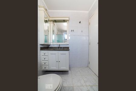 Apartamento à venda com 100m², 3 quartos e 2 vagas Apartamento à venda com 100m², 3 quartos e 2 vagasBanheiro da Suíte 1