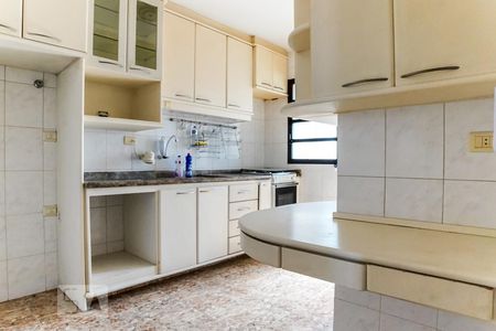 Apartamento à venda com 100m², 3 quartos e 2 vagas Apartamento à venda com 100m², 3 quartos e 2 vagasCozinha