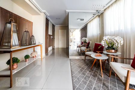 Apartamento à venda com 100m², 3 quartos e 2 vagas Apartamento à venda com 100m², 3 quartos e 2 vagasÁrea Comum - Hall Entrada
