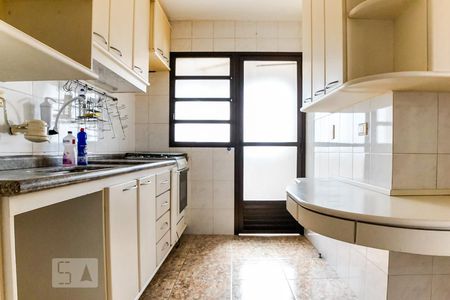 Apartamento à venda com 100m², 3 quartos e 2 vagas Apartamento à venda com 100m², 3 quartos e 2 vagasCozinha