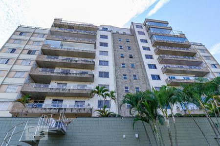 Apartamento para alugar com 245m², 4 quartos e 2 vagasFachada