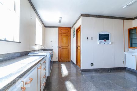 Apartamento para alugar com 245m², 4 quartos e 2 vagasCozinha