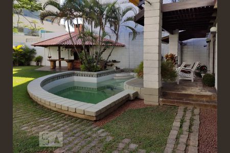 Casa à venda com 5 quartos, 320m² em Recreio dos Bandeirantes, Rio de Janeiro