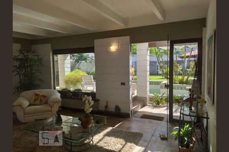 Casa à venda com 5 quartos, 320m² em Recreio dos Bandeirantes, Rio de Janeiro