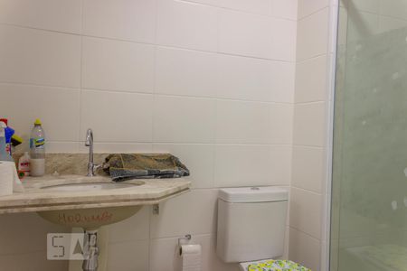 Banheiro segundo andar de apartamento para alugar com 2 quartos, 115m² em Jardim Parque Morumbi, São Paulo