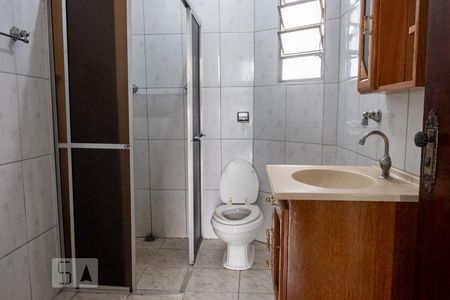 Banheiro de casa para alugar com 3 quartos, 156m² em Cidade Patriarca, São Paulo